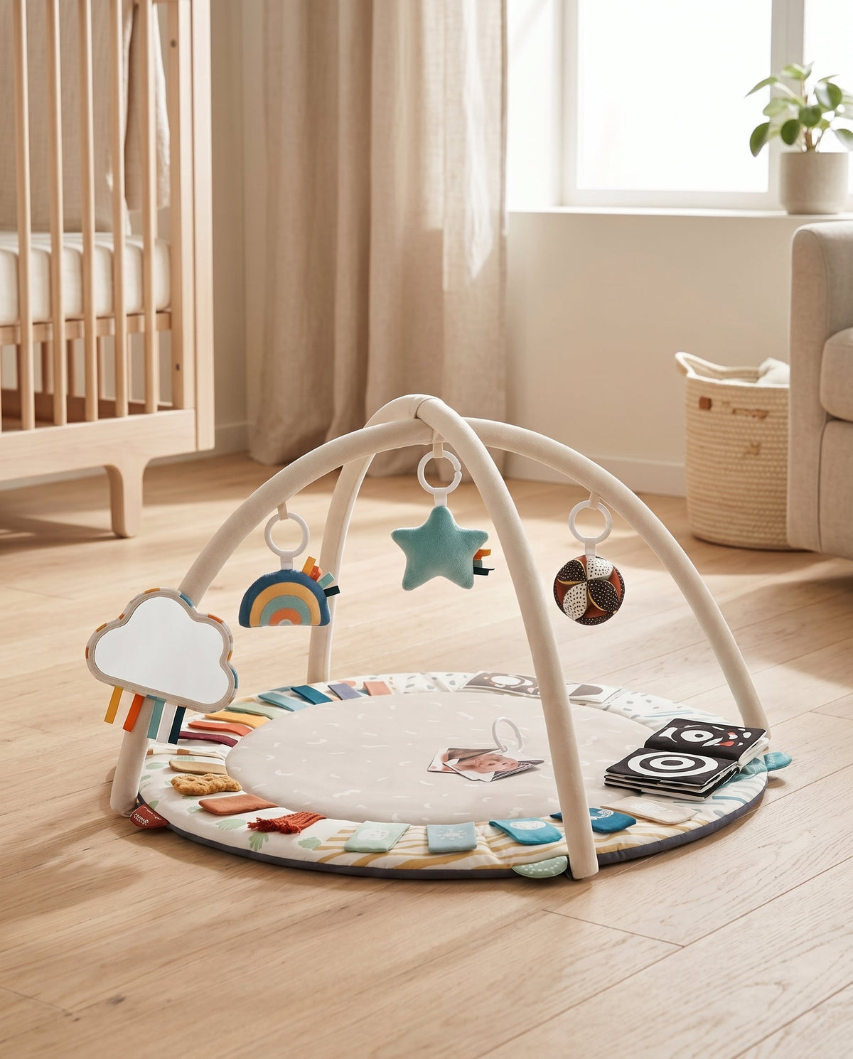 Tapis d'éveil sensoriel avec arche de la gamme Neyli Signature