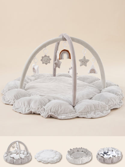 Nid d'éveil Nuage coloris Gris Brume avec arche grise et ses configurations : tapis avec arche, tapis à plat, nid à rebords relevés, piscine à balles
