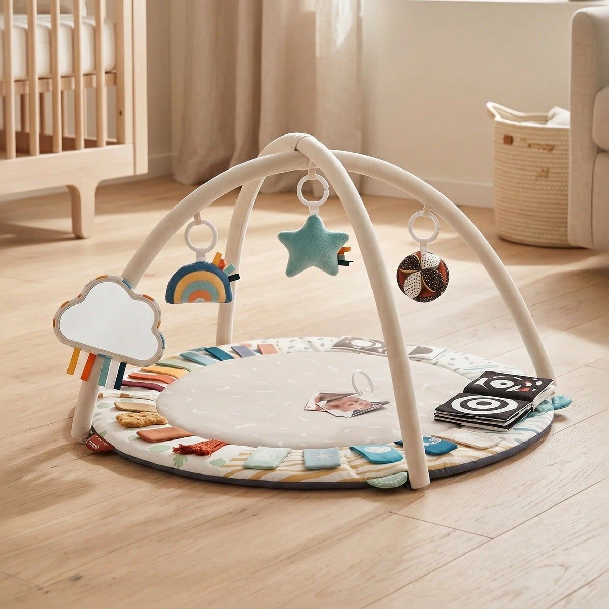 Tapis d'éveil sensoriel avec son arche, miroir nuage, hochet arc-en-ciel, étoile et balle suspendus
